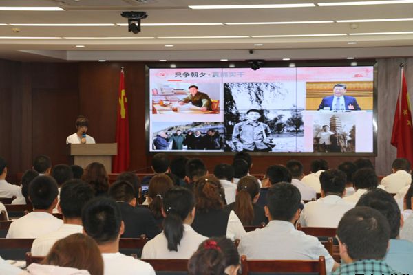 泓源公司黨委舉辦“培育泓源精神，勇?lián)鷩笫姑敝黝}演講比賽(圖4)